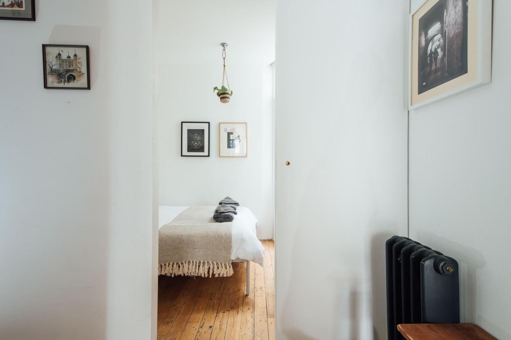 Stylish 2 Bedroom Flat With A Private Sauna Apartment Finchley
